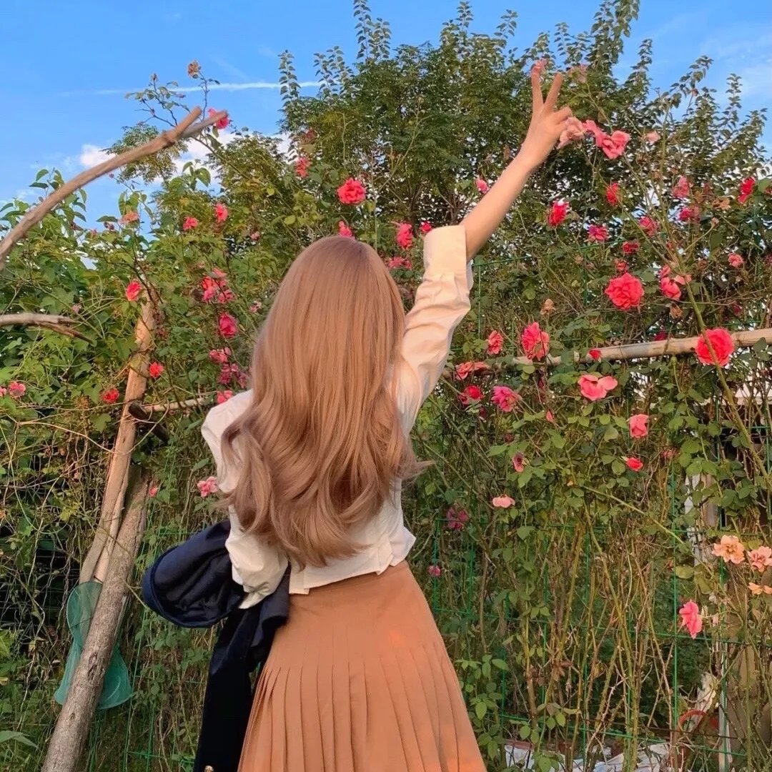 闪婚总裁后，我惊艳全球